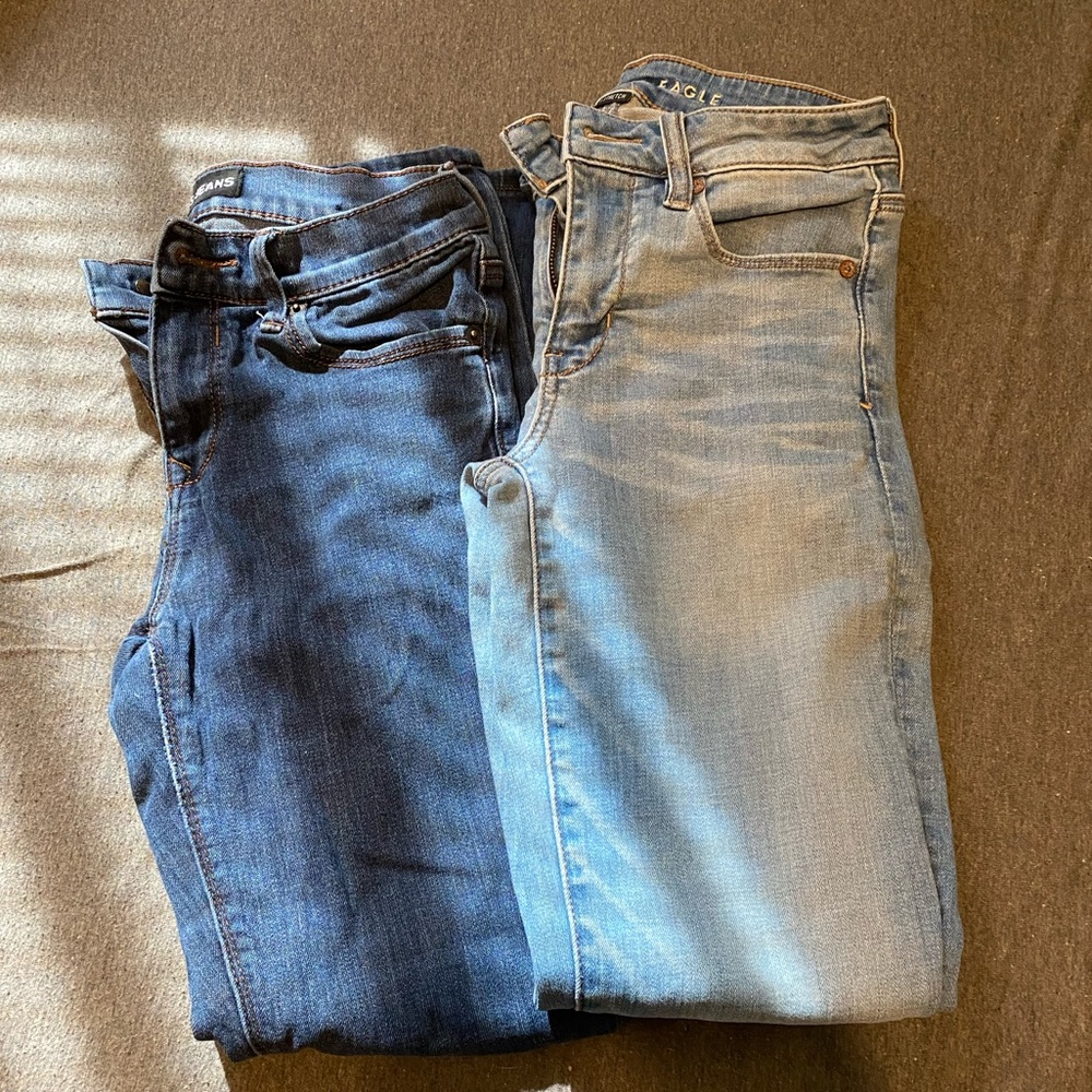 2 pairs of jeans